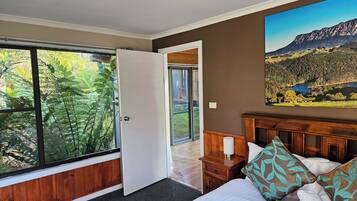 1 habitación, decoración personalizada y muebles diferentes