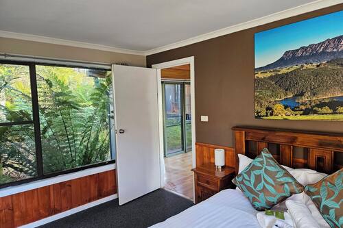 Roland Spa Cottage