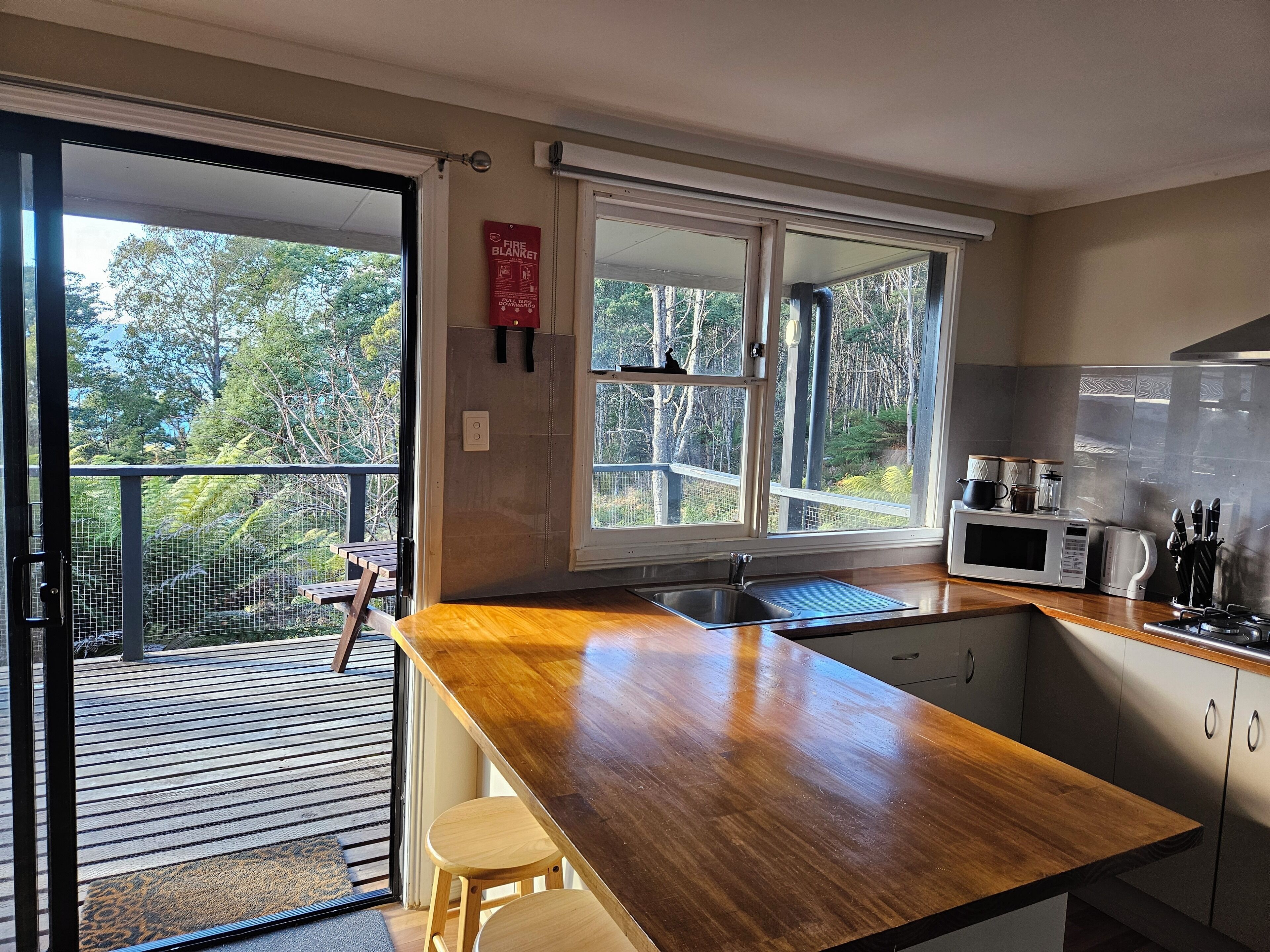 Roland Spa Cottage | Individually decorated, individually furnished, blackout drapes