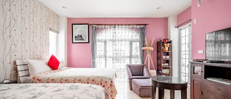 Down duvets, desk, blackout curtains, free WiFi