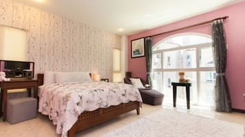 Classic Quadruple Room