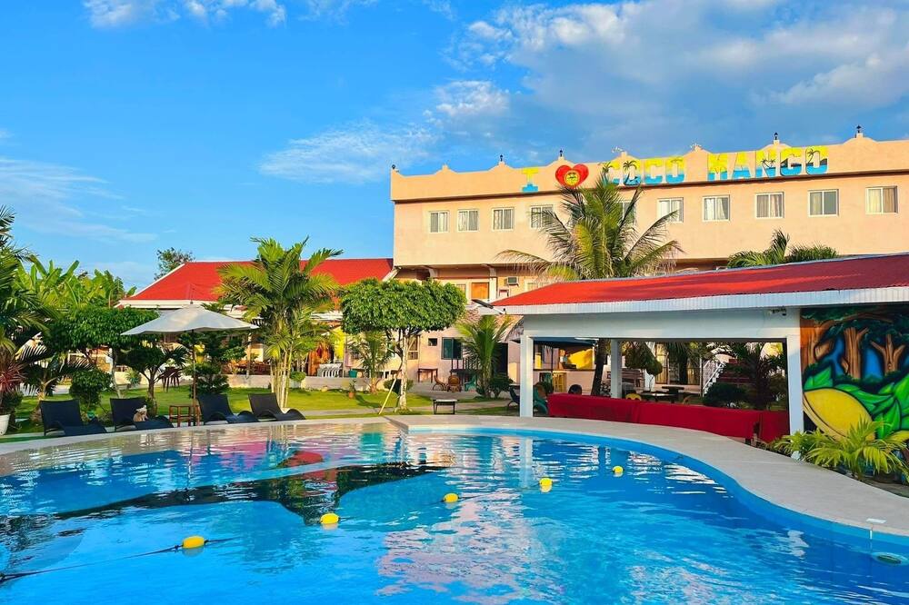 Cocomango's Resort