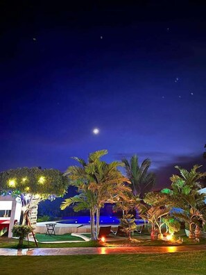 Property grounds - Cocomango's Resort (Panglao)