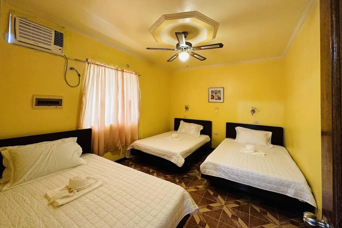 Family Room | 1 bedroom, iron/ironing board, bed sheets