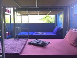 Shared Dormitory | In-room safe - Hidden Cliff Hostel (Ko Lanta)
