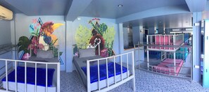 Caja de seguridad en la habitación 