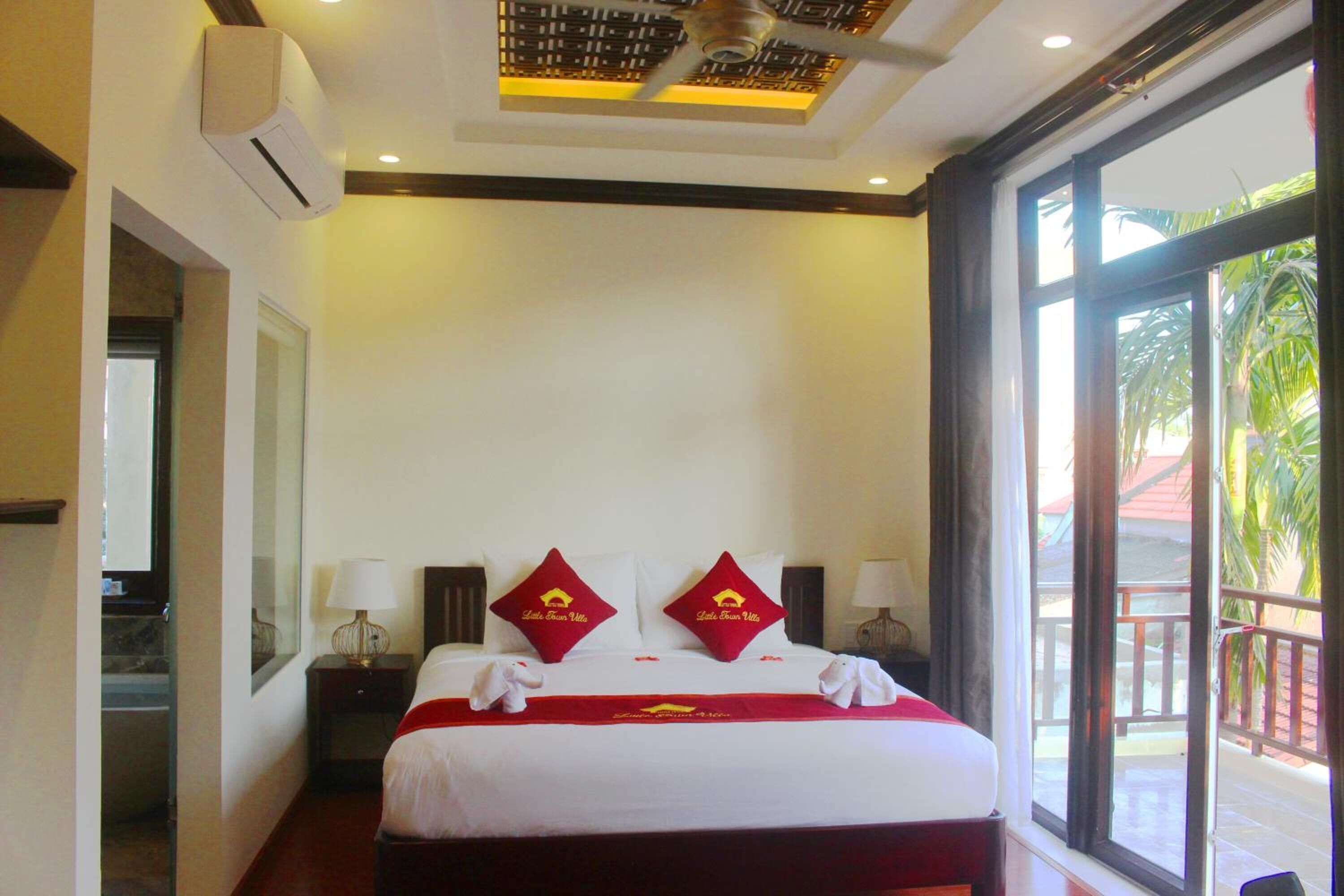 minibar, in-room safe, desk, soundproofing