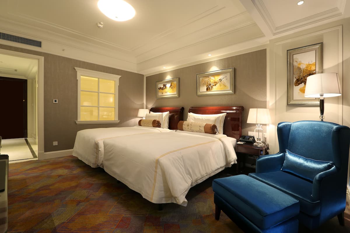 1 bedroom, minibar, in-room safe, desk