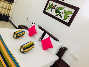 Deluxe Room | 1 bedroom, in-room safe, desk, soundproofing - Winmi Resort (Habarana)