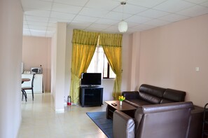 Televisión LED de 32 pulgadas con canales por cable y televisión