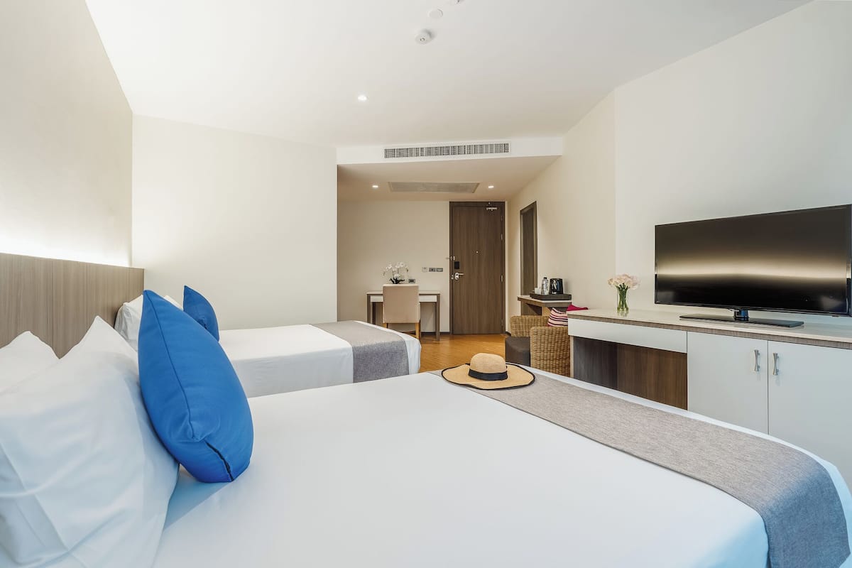 1 bedroom, free minibar items, in-room safe, individually furnished
