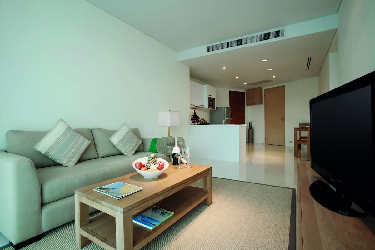 1 bedroom suite with kitchen and balcony | living area | 32-inch flat-screen tv with satellite channels, tv