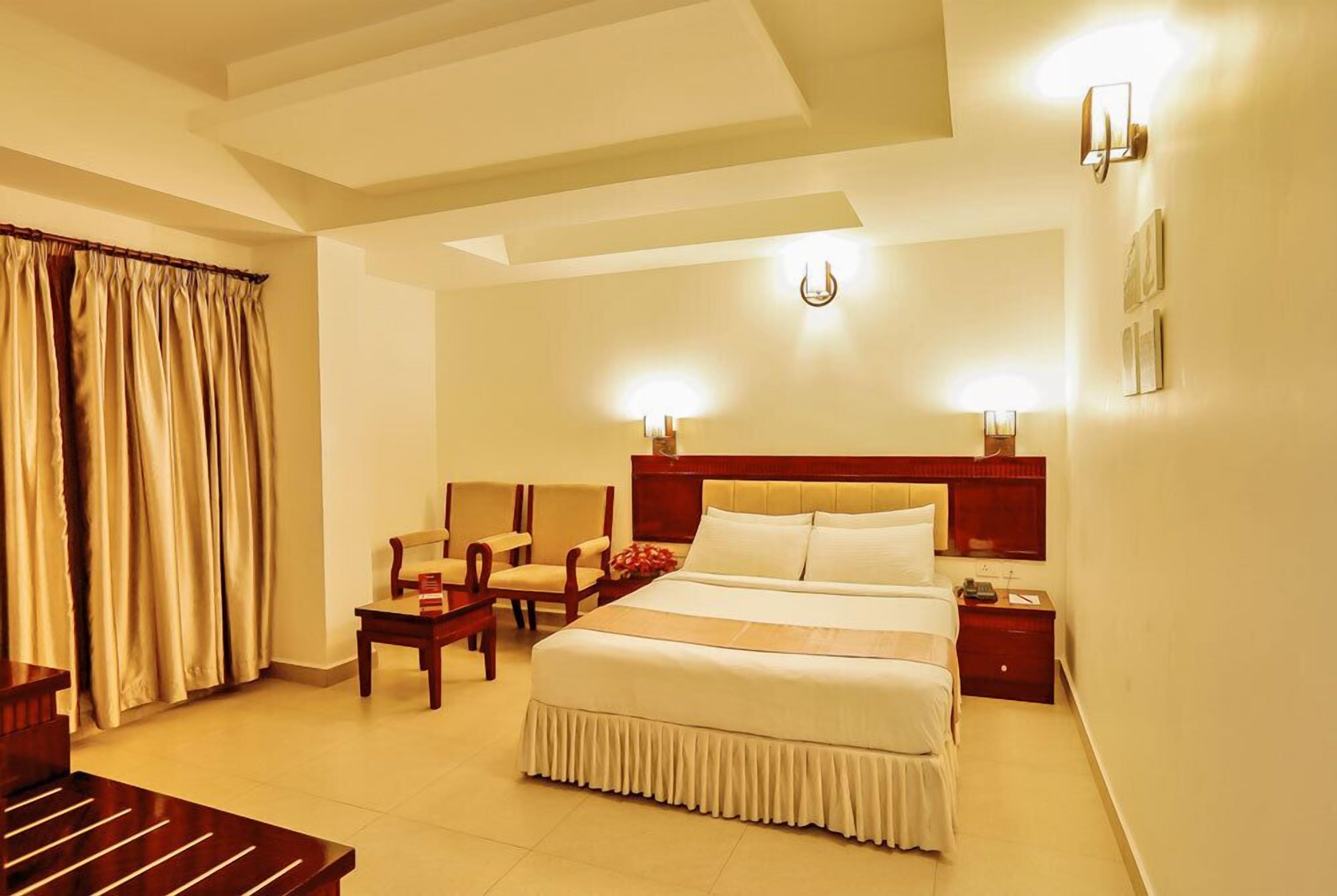 Superior-Zimmer | Minibar, Zimmersafe, Schreibtisch, Bügeleisen/Bügelbrett