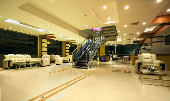 Lobby lounge - NM Royale County (Kanayannur)