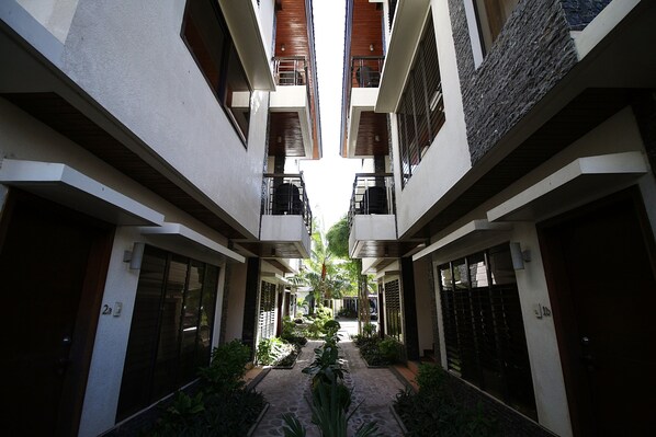 Courtyard - Hassaram Courtyard (Dumaguete)