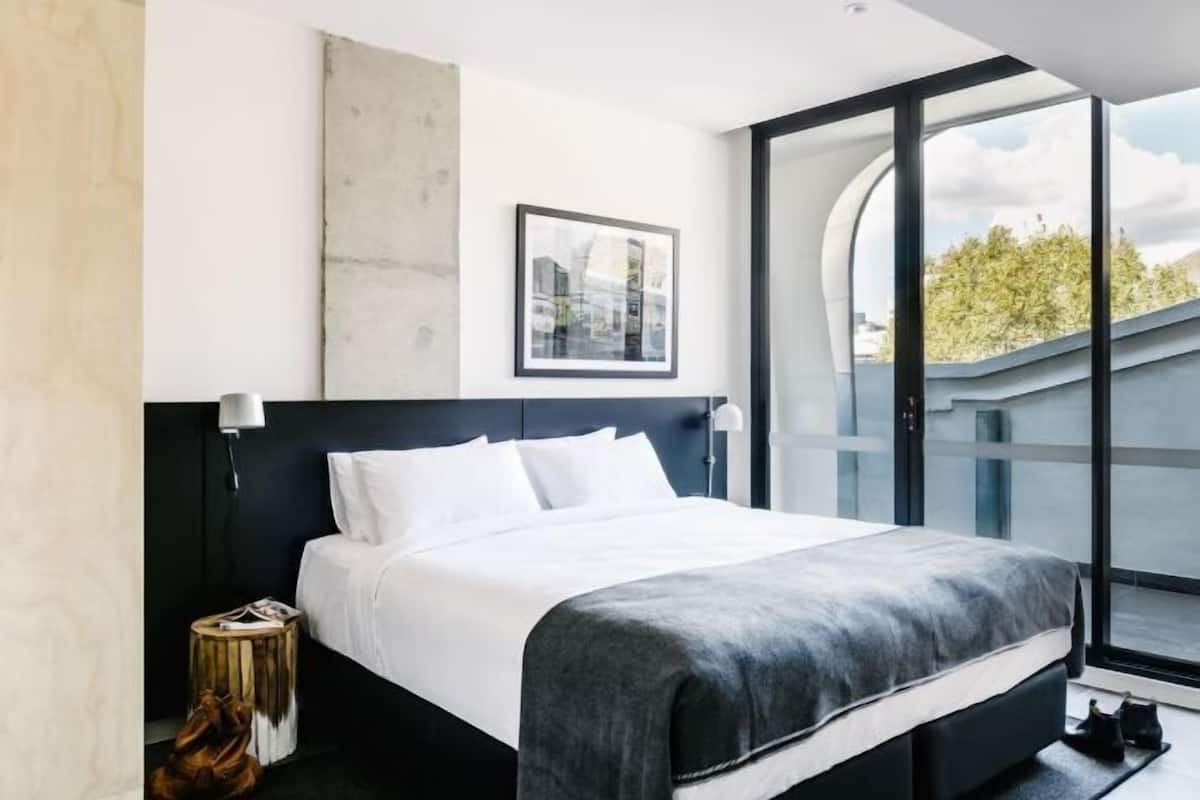 1 chambre, espace de travail pour ordinateur portable