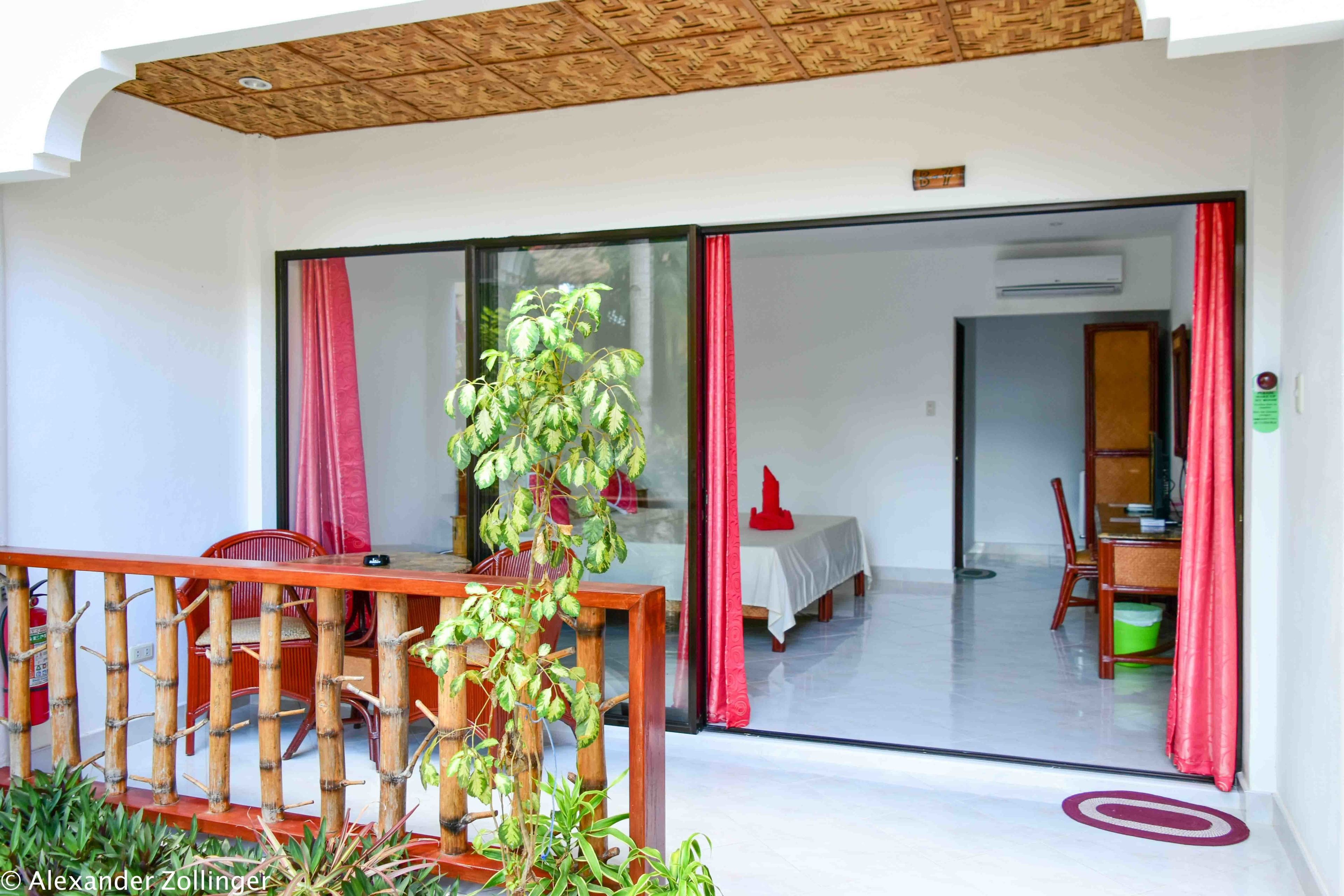 deluxe room | terrace/patio