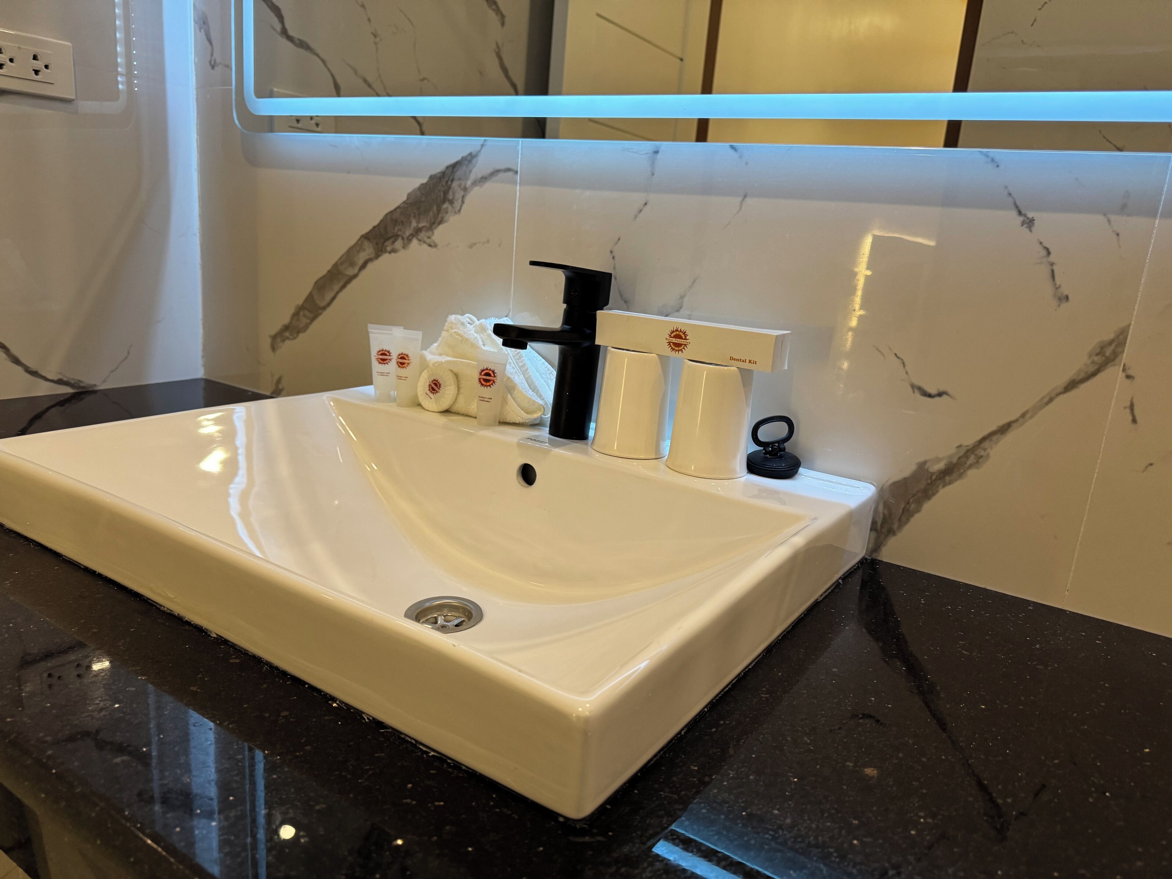 superior room | bathroom | shower, free toiletries, hair dryer, towels