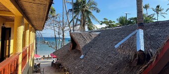 Alona Vida Beach Resort