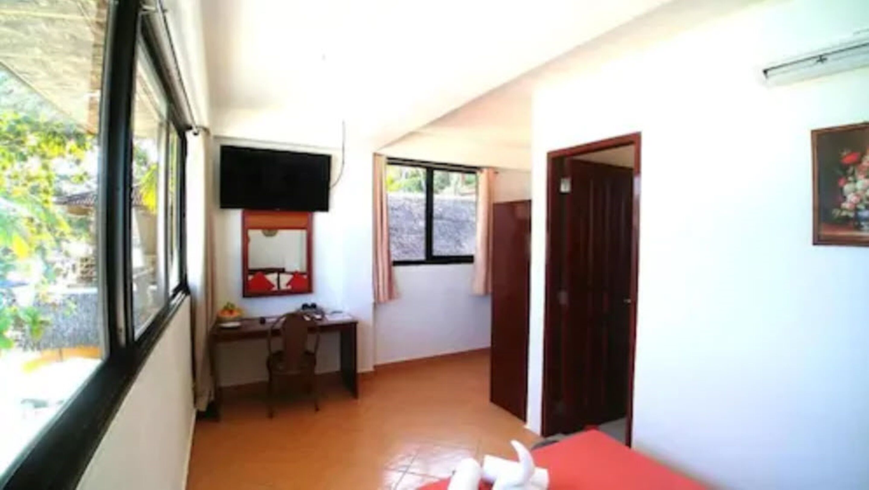 panoramic room | 1 bedroom, minibar, in-room safe, desk