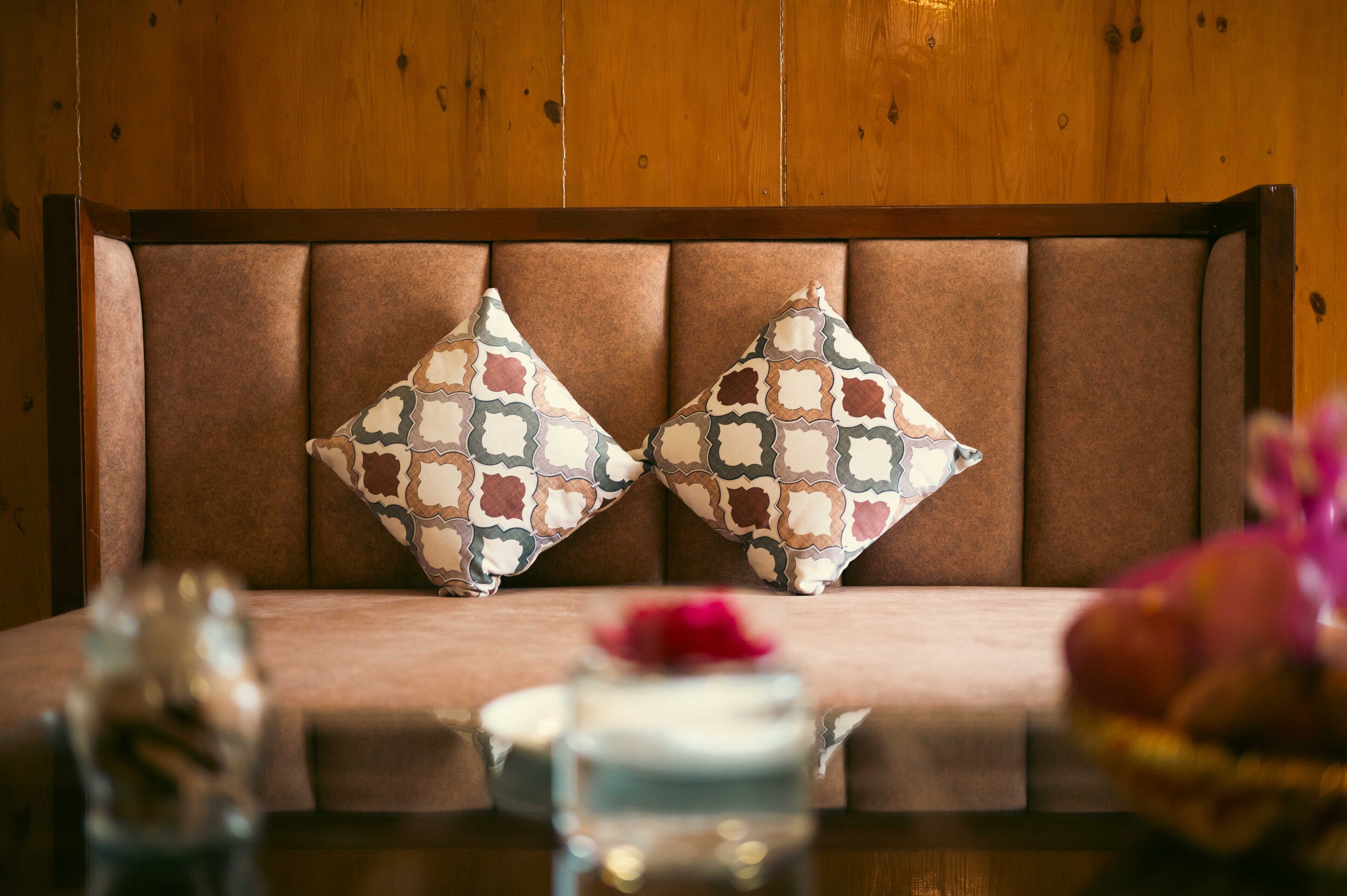 suite | living area | led tv