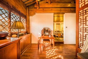 Balcony - Sanshengwuer Zeyun Inns (Lijiang)