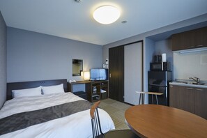 In-room safe, desk, free WiFi, bed sheets - Rinn Tofukuji Riverside (Kyoto)