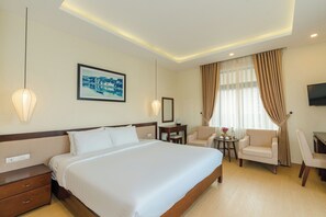 Minibar, in-room safe, desk, laptop workspace