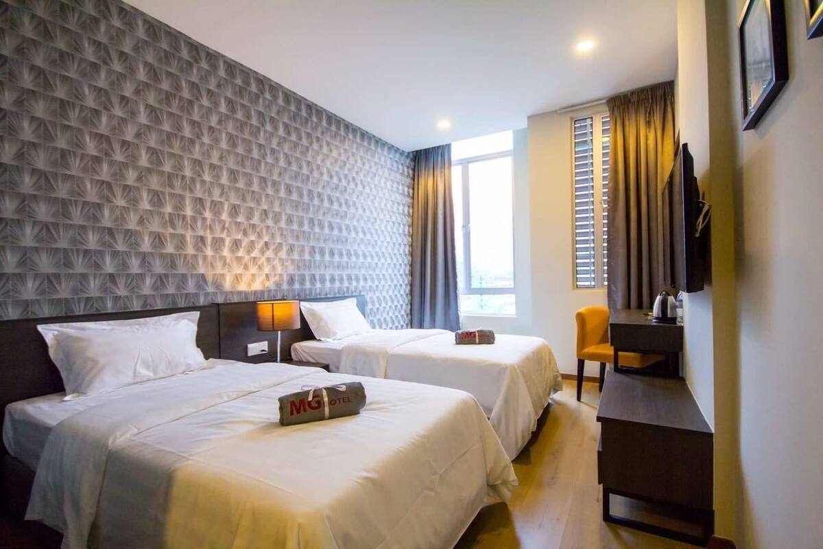 Premium Deluxe Twin Room | Desk, laptop workspace, soundproofing, iron/ironing board (on request)