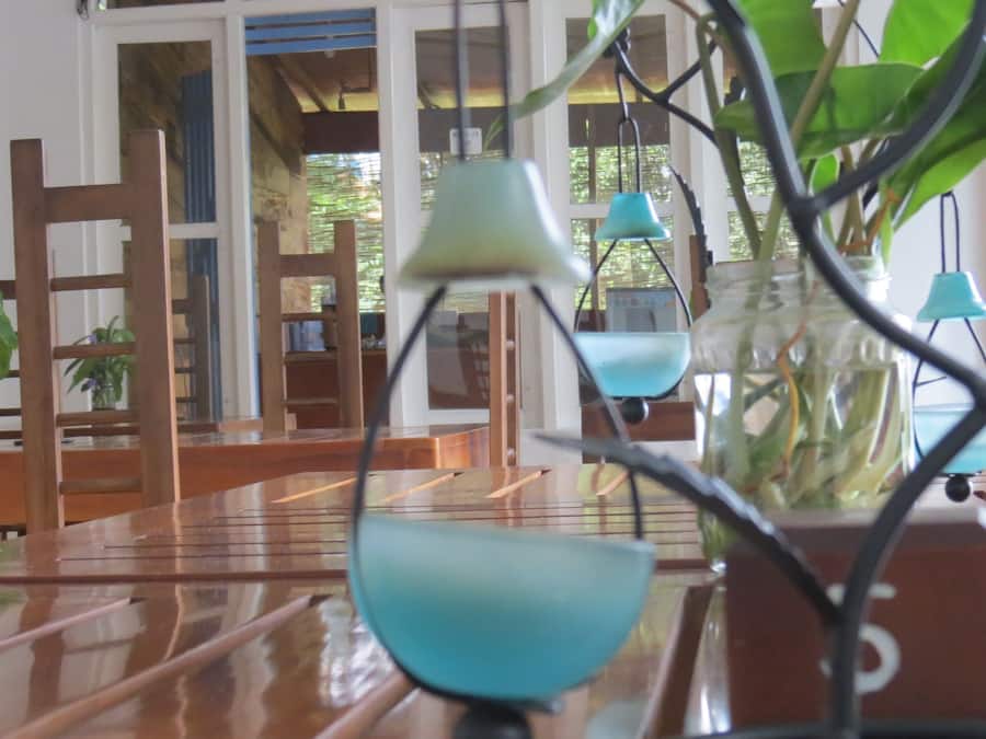 Aperto a colazione, pranzo e cena, cucina locale e internazionale