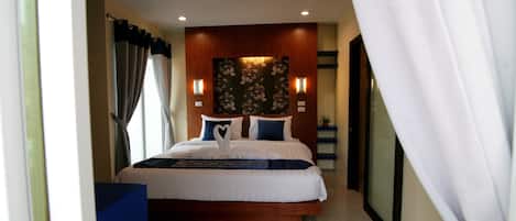 Deluxe Double Room | Minibar, in-room safe, soundproofing, free WiFi