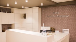 Check-in/check-out kiosk - Hotel Porto do Barqueiro (Manon)
