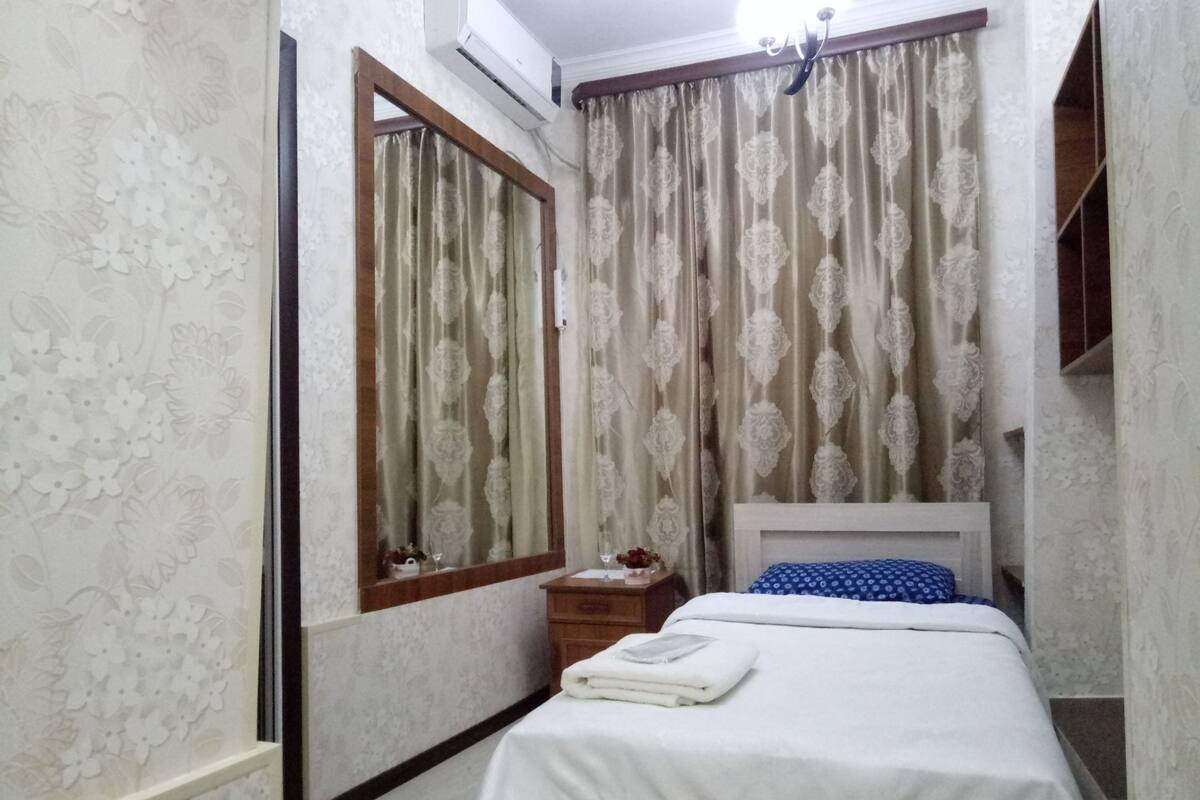 Single Room | Individually decorated, individually furnished, blackout curtains