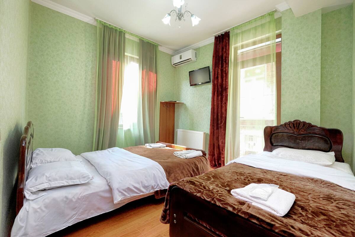 Triple Room | Individually decorated, individually furnished, blackout curtains