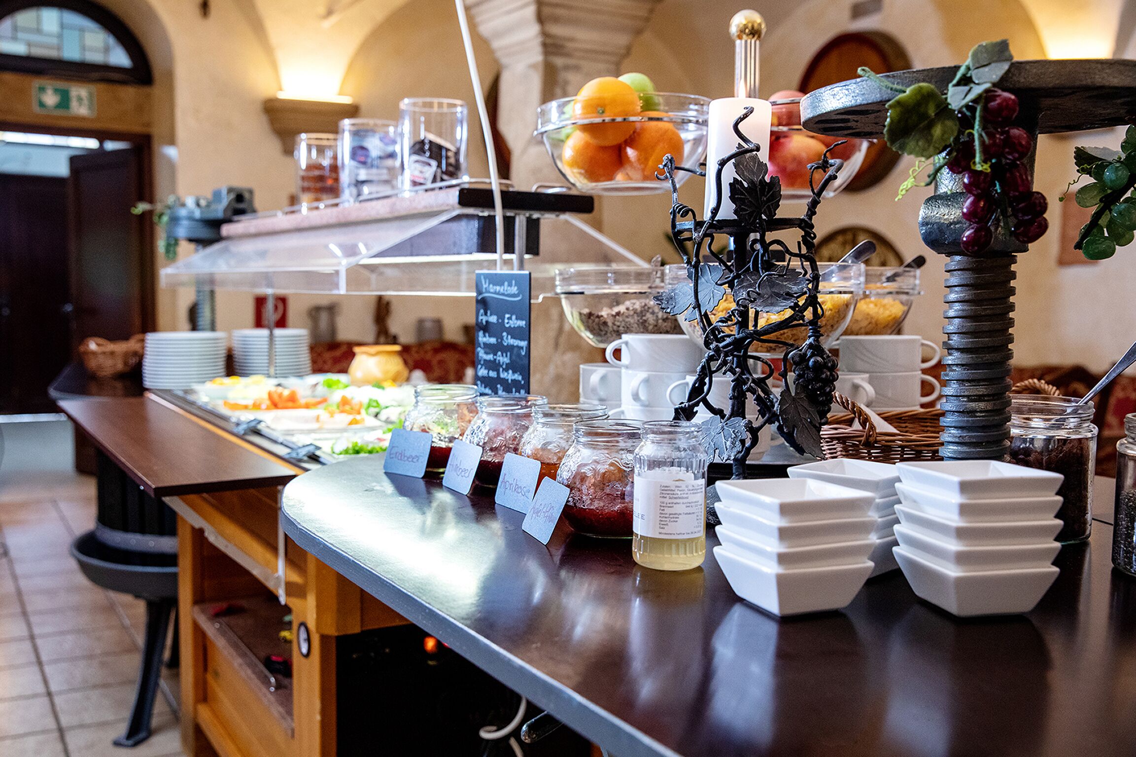 daily buffet breakfast (eur 16 per person)