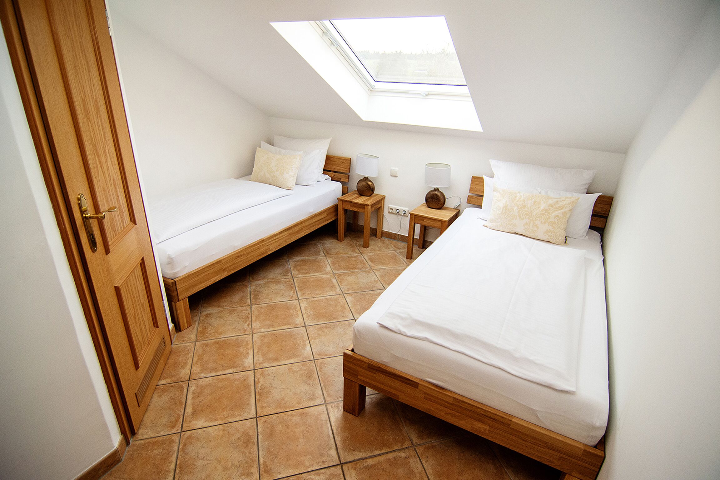 economy double room | in-room safe, desk, free wifi