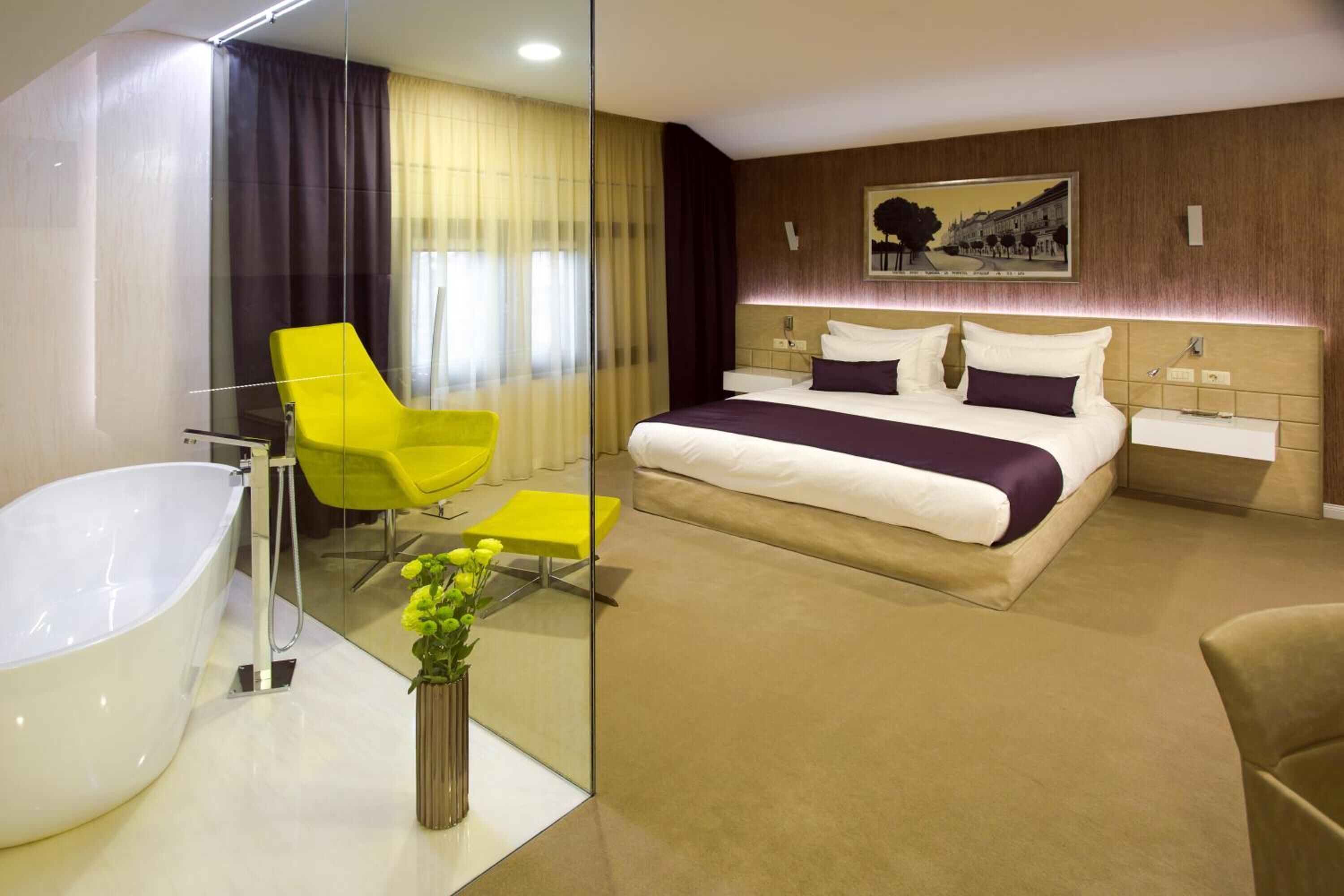 premium bedding, minibar, in-room safe, desk