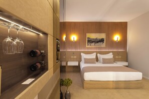 Ropa de cama de alta calidad y minibar 