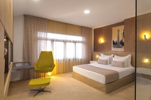 Premium bedding, minibar, in-room safe, desk - Hotel Vila Class (Satu Mare)