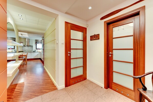 Televisión de pantalla plana