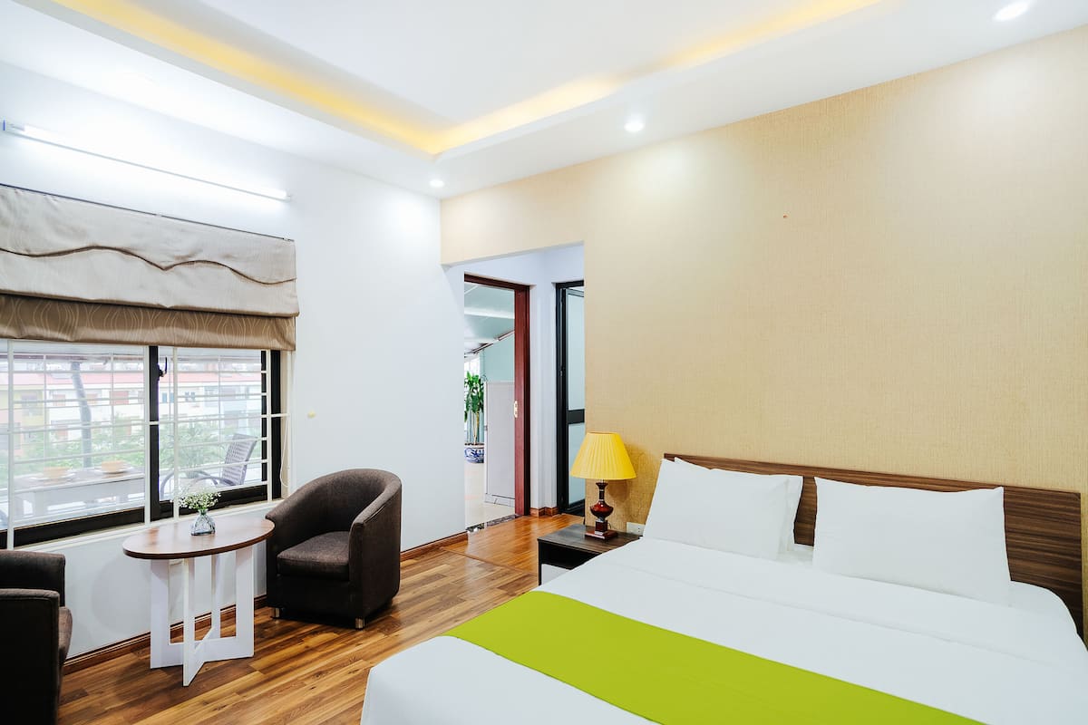Design Suite, 1 Bedroom, Patio, Tower