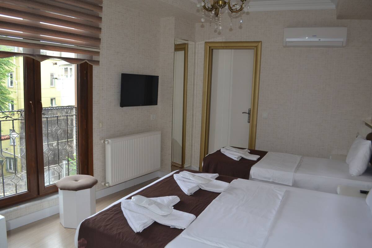 In-room safe, desk, laptop workspace, soundproofing