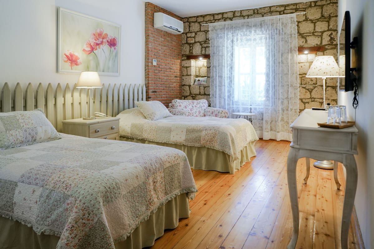Standard Double or Twin Room | Egyptian cotton sheets, premium bedding, down comforters, minibar