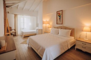 Deluxe Double Room, 1 King Bed, Balcony | Premium bedding, minibar, in-room safe, soundproofing - Cadde 75 (Cesme)