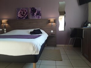 Minibar, bureau, Wi-Fi gratuit