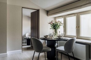 Dining - Garden Palace - Loftaffair Collection (Kraków)