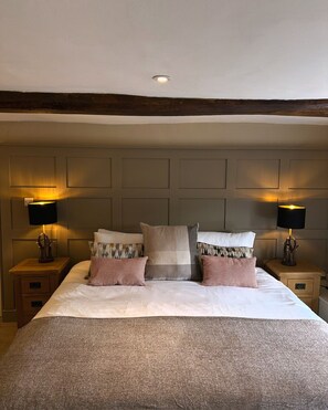 Superior Double or Twin Room, Ensuite (Newly Refurbished Rm4) - The Stapylton Arms (York)