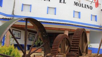 Façana frontal de l'allotjament