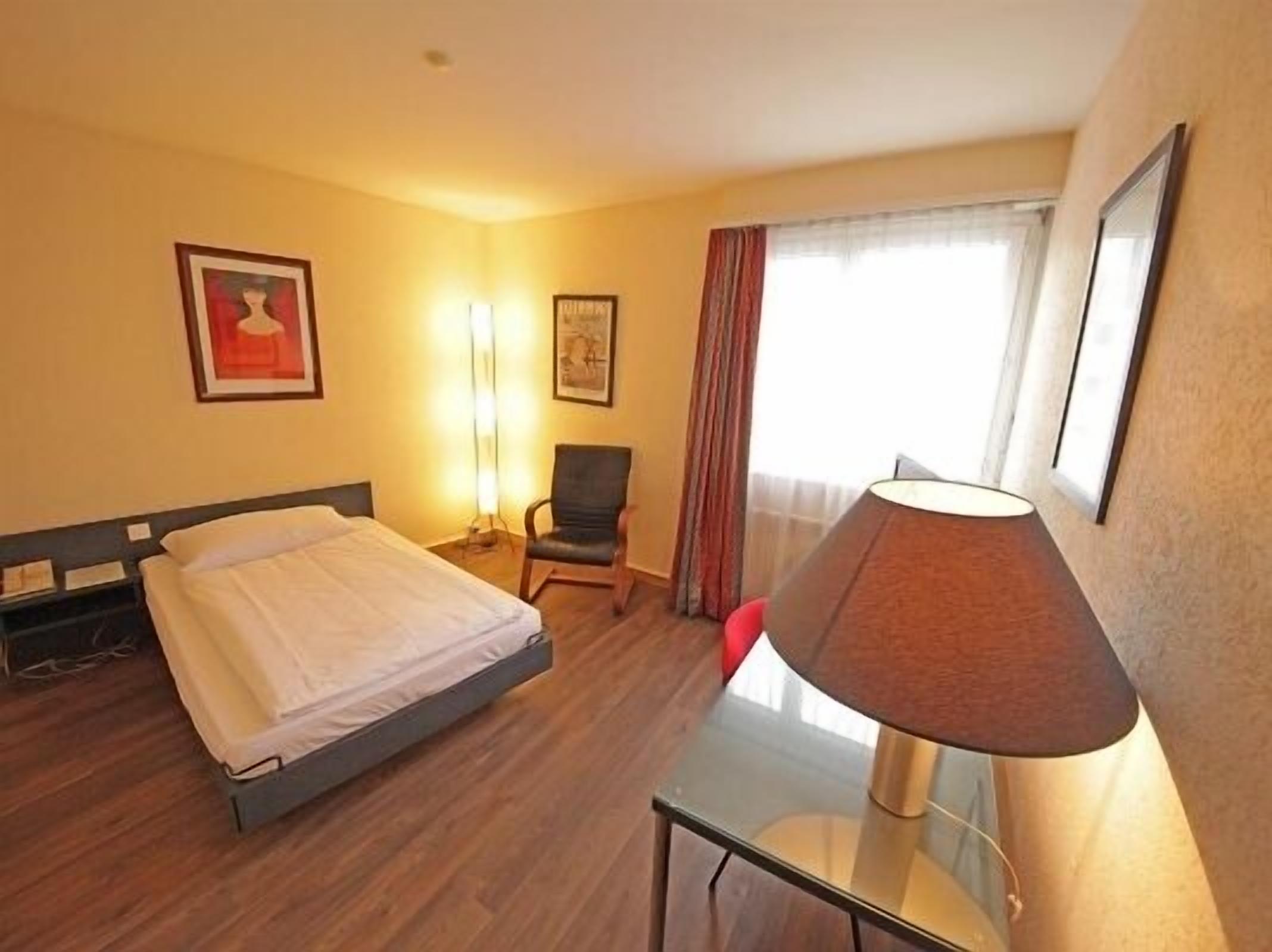 Photo - Hotel Comédie