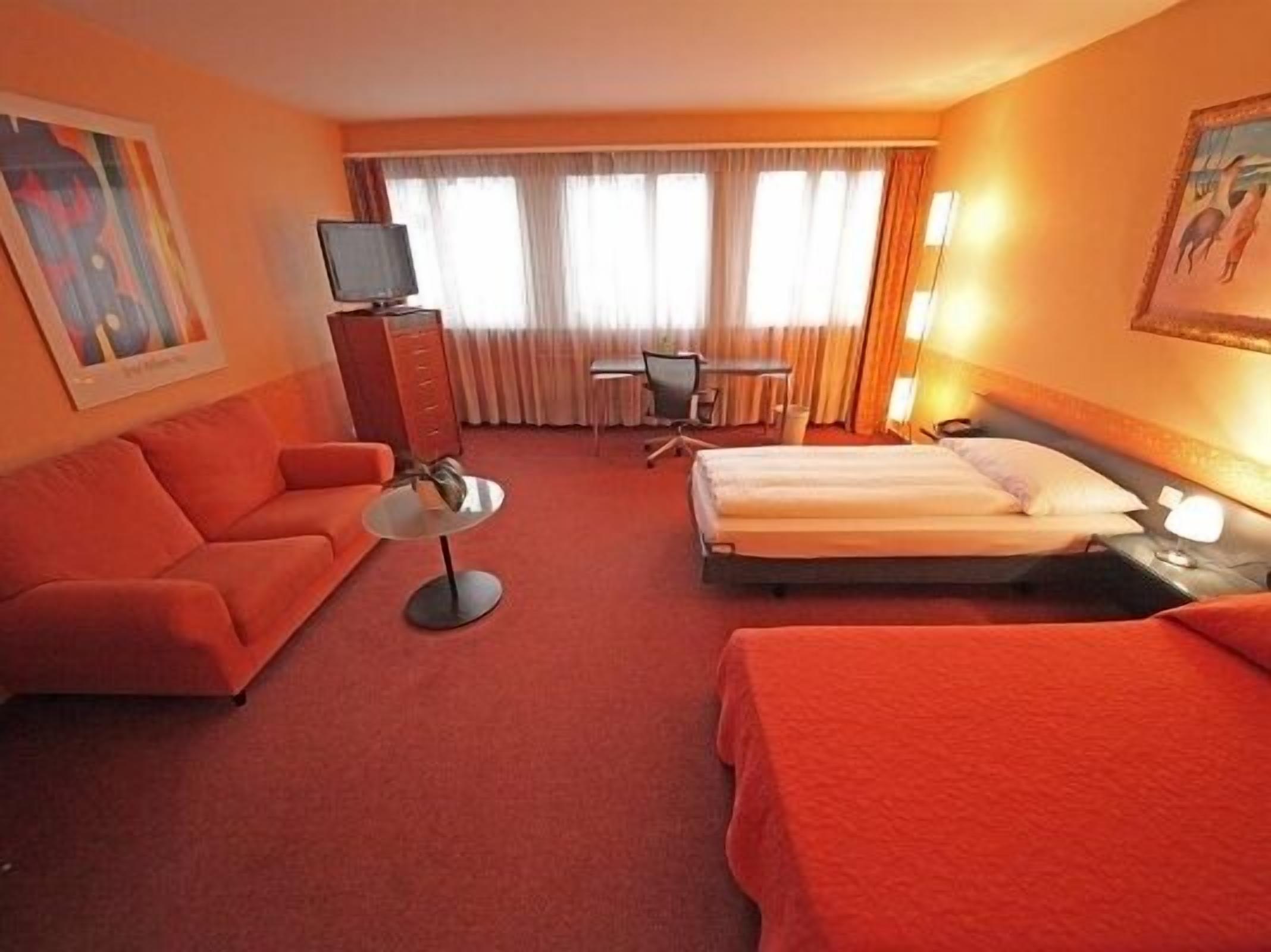 Photo - Hotel Comédie